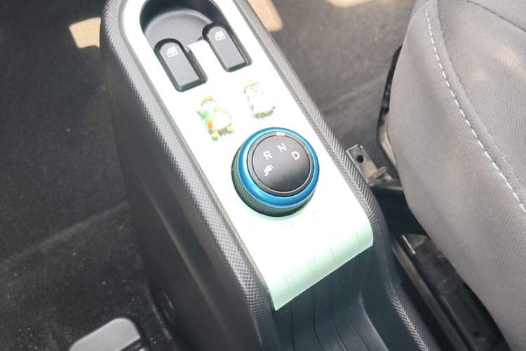 Used Wuling Hongguang MINIEV 2022 Easy Version Lithium Iron Phosphate Gear Lever