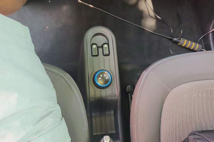 Used Wuling Hongguang MINIEV 2022 Easy Version Lithium Iron Phosphate Gear Lever