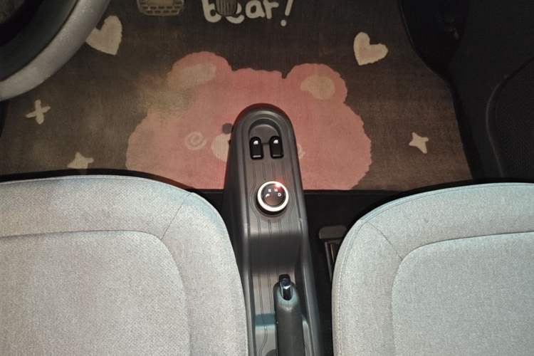 Used Wuling Hongguang MINIEV 2022 Macaron Premium Model – Lithium Iron Phosphate Gear Lever