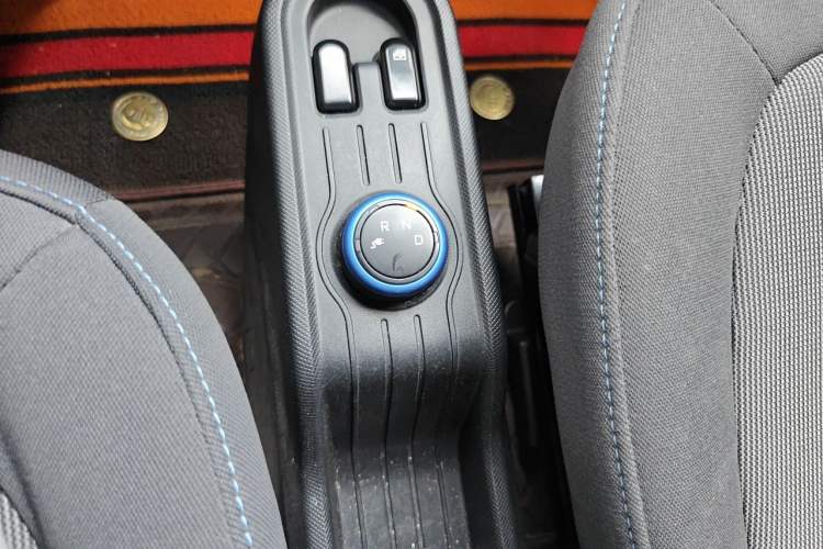 Used Wuling Hongguang MINIEV 2022 Zizai Version Lithium Iron Phosphate Gear Lever