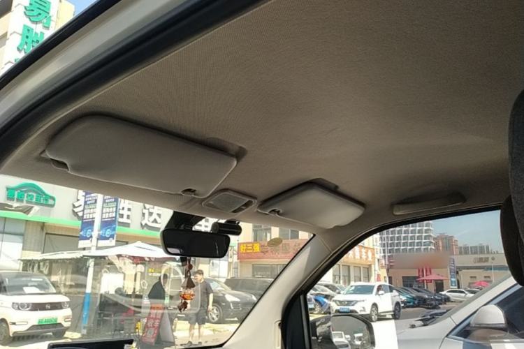 Used Wuling Hongguang MINIEV 2022 Macaron Premium Model – Lithium Iron Phosphate Headliner