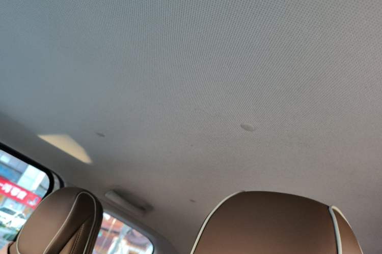 Used Wuling Hongguang MINIEV 2022 GAMEBOY 200km Gaming Edition with Lithium Iron Phosphate Headliner