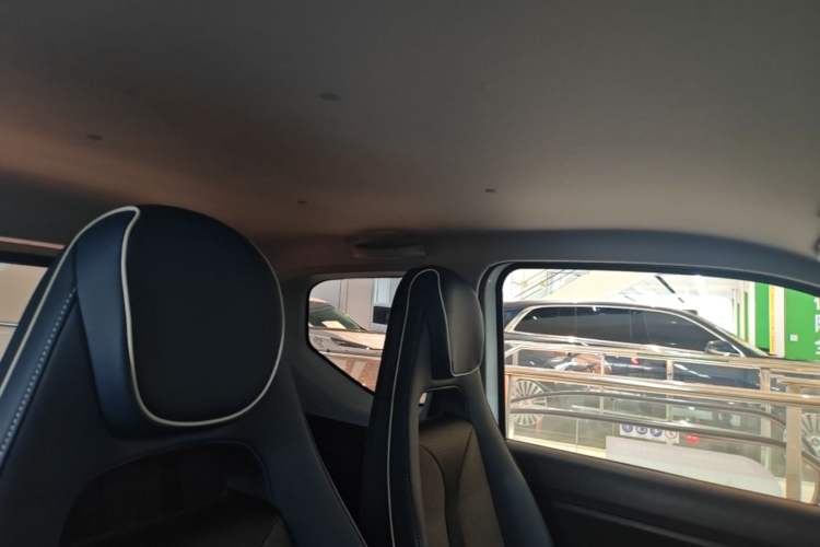 Used Wuling Hongguang MINIEV 2022 GAMEBOY 200km Gaming Edition with Lithium Iron Phosphate Headliner