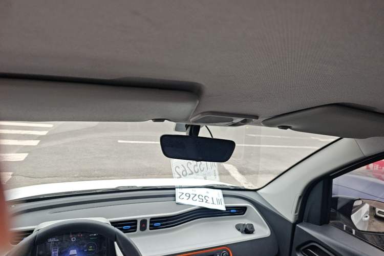 Used Wuling Hongguang MINIEV 2022 Zizai Version Lithium Iron Phosphate Headliner