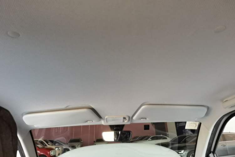 Used Wuling Hongguang MINIEV 2022 Macaron Premium Model – Lithium Iron Phosphate Headliner
