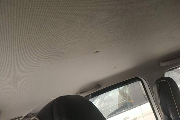 Used Wuling Hongguang MINIEV 2022 GAMEBOY 200km Gaming Edition with Lithium Iron Phosphate Headliner