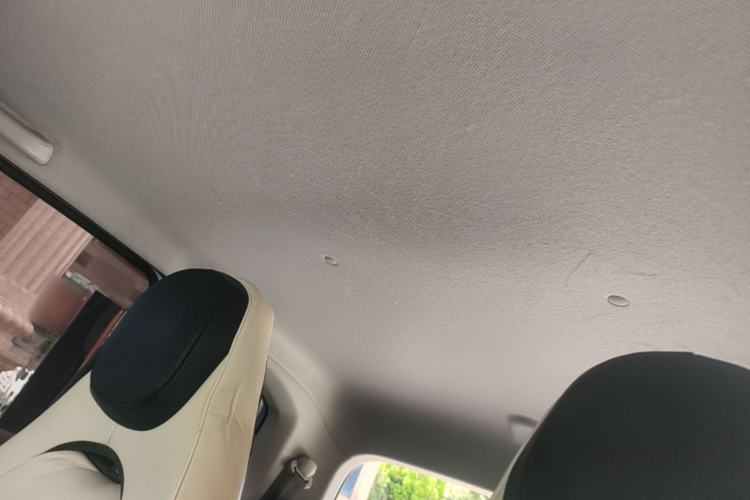 Used Wuling Hongguang MINIEV 2022 Macaron Premium Model – Lithium Iron Phosphate Headliner