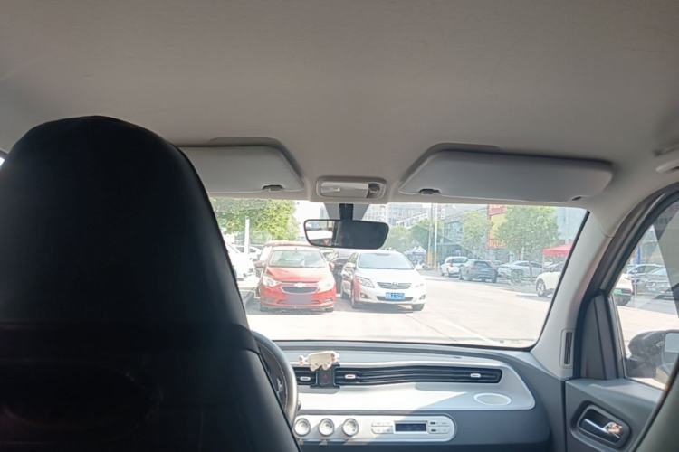 Used Wuling Hongguang MINIEV 2022 Macaron Premium Model – Lithium Iron Phosphate Headliner