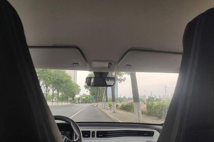 Used Wuling Hongguang MINIEV 2022 Zizai Version Lithium Iron Phosphate Headliner