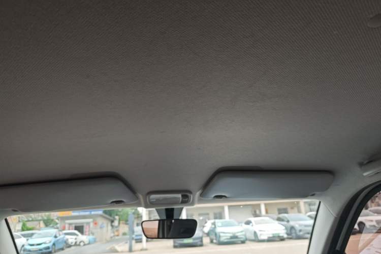 Used Wuling Hongguang MINIEV 2022 Macaron Premium Model – Lithium Iron Phosphate Headliner