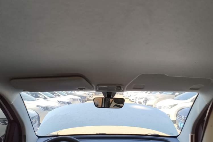 Used Wuling Hongguang MINIEV 2022 Macaron Fashion Model Lithium Iron Phosphate Headliner