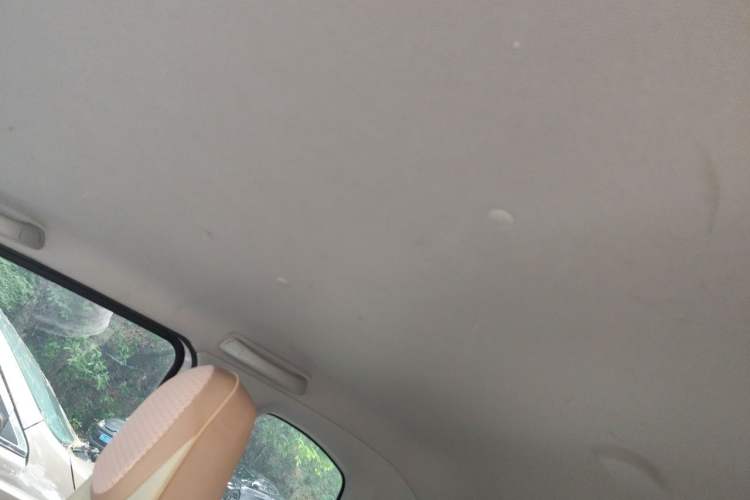 Used Wuling Hongguang MINIEV 2022 Macaron Premium Model – Lithium Iron Phosphate Headliner