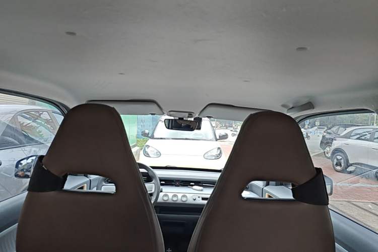 Used Wuling Hongguang MINIEV 2022 GAMEBOY 300km Enthusiast Model with Lithium Iron Phosphate Headliner