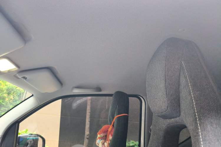 Used Wuling Hongguang MINIEV 2022 Macaron Premium Model – Lithium Iron Phosphate Headliner