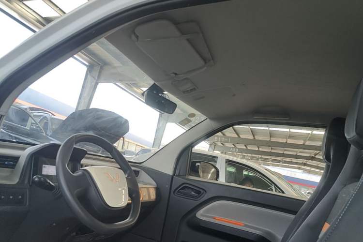Used Wuling Hongguang MINIEV 2022 Easy Version Lithium-NMC Headliner
