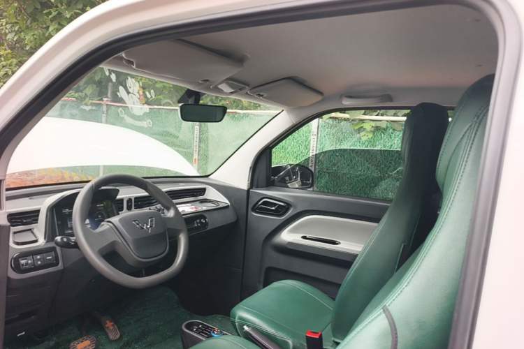 Used Wuling Hongguang MINIEV 2022 Zizai Version Lithium Iron Phosphate Headliner
