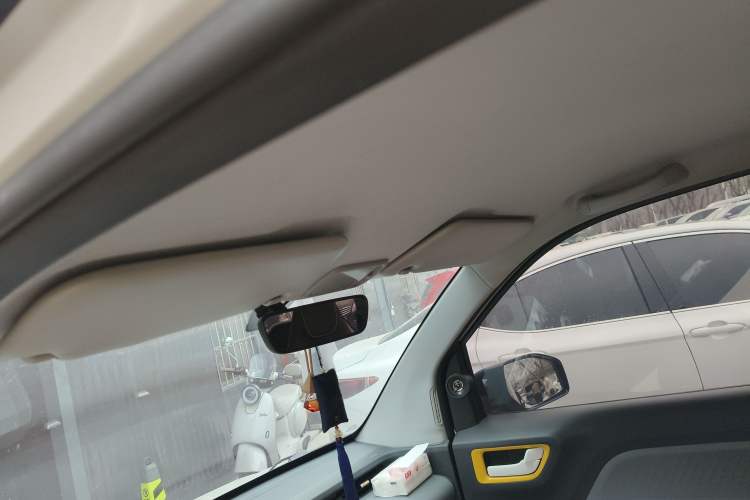 Used Wuling Hongguang MINIEV 2022 GAMEBOY 300km Enthusiast Model with Lithium Iron Phosphate Headliner