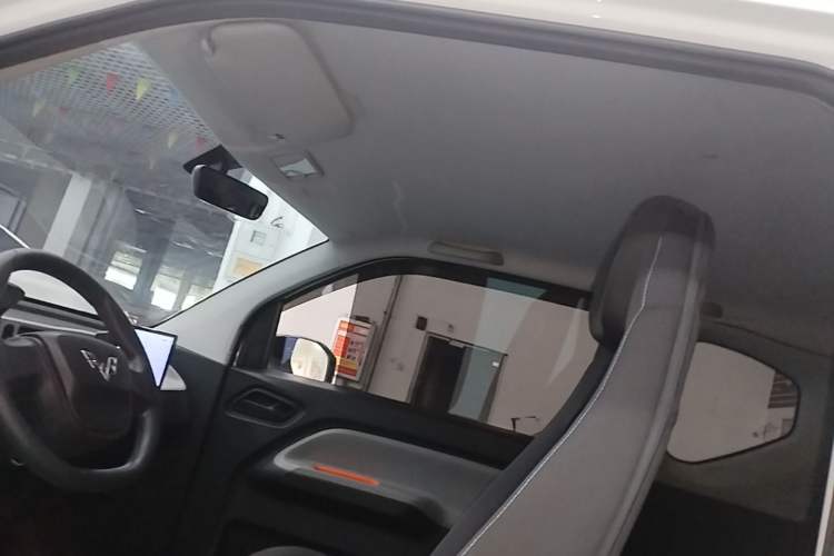 Used Wuling Hongguang MINIEV 2022 Easy Version Lithium Iron Phosphate Headliner