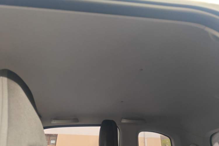 Used Wuling Hongguang MINIEV 2022 Zizai Version Lithium Iron Phosphate Headliner