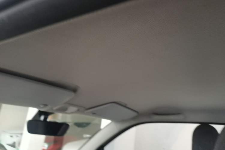Used Wuling Hongguang MINIEV 2022 Macaron Premium Model – Lithium Iron Phosphate Headliner