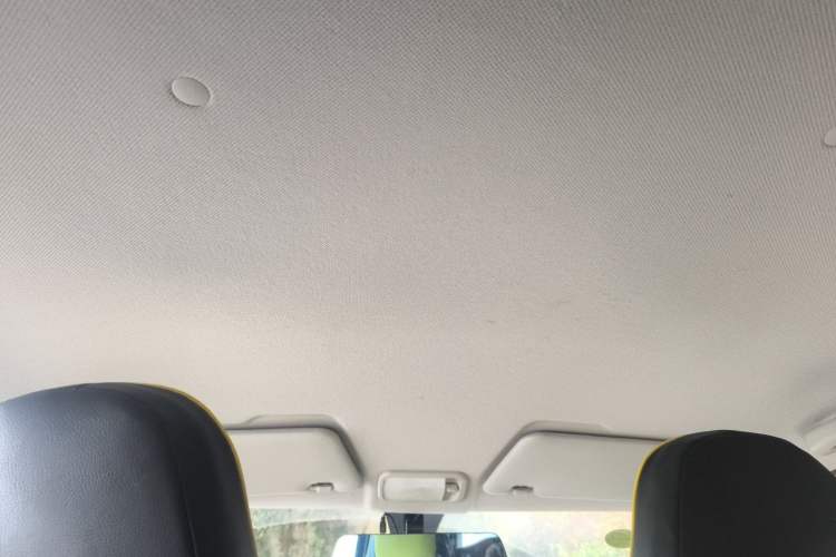 Used Wuling Hongguang MINIEV 2022 Macaron Premium Model – Lithium Iron Phosphate Headliner