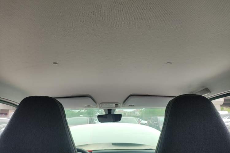 Used Wuling Hongguang MINIEV 2022 Macaron Premium Model – Lithium Iron Phosphate Headliner