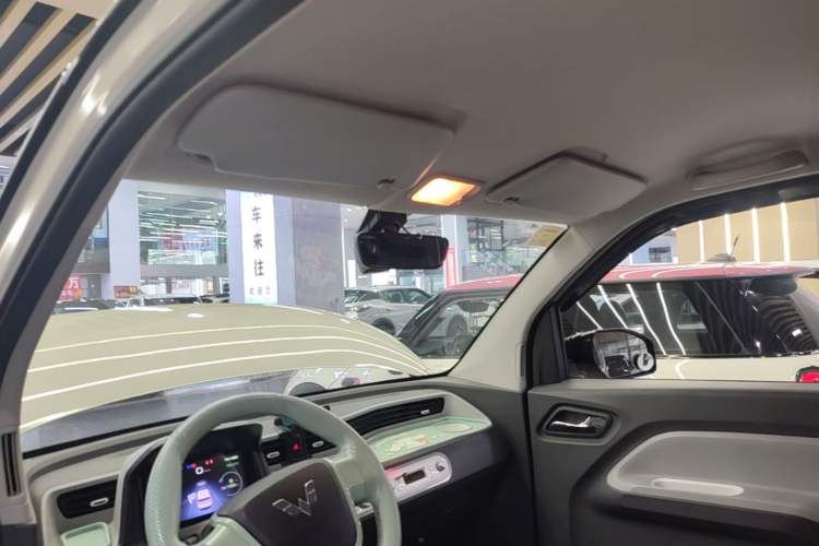 Used Wuling Hongguang MINIEV 2022 Macaron Premium Model – Lithium Iron Phosphate Headliner