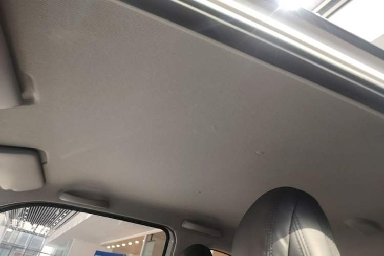 Used Wuling Hongguang MINIEV 2022 Macaron Fashion Edition Lithium-Nickel-Cobalt-Alpha-oxide Headliner