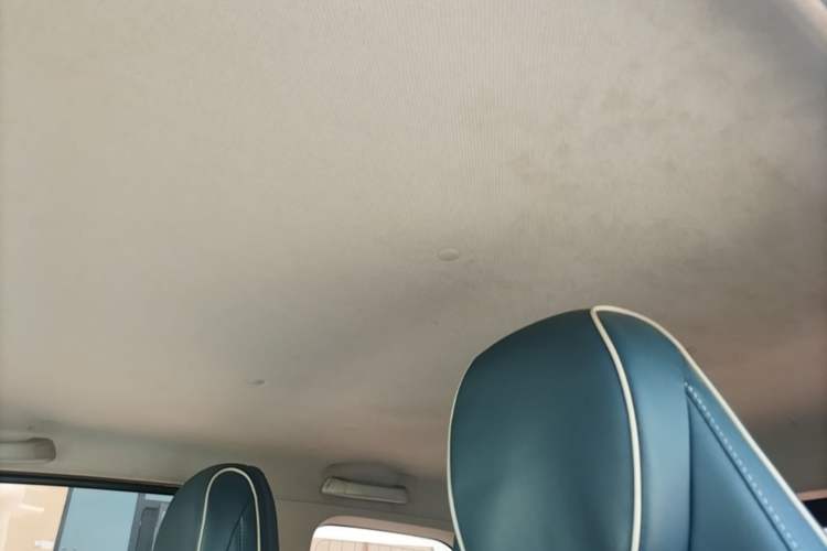 Used Wuling Hongguang MINIEV 2022 GAMEBOY 200km Gaming Edition with Lithium Iron Phosphate Headliner