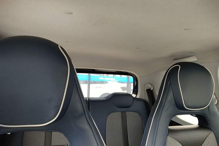 Used Wuling Hongguang MINIEV 2022 GAMEBOY 300km Enthusiast Model with Lithium Iron Phosphate Headliner