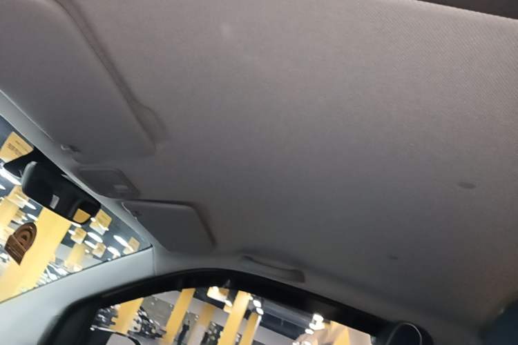 Used Wuling Hongguang MINIEV 2022 GAMEBOY 200km Gaming Edition with Lithium Iron Phosphate Headliner