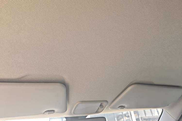 Used Wuling Hongguang MINIEV 2022 GAMEBOY 300km Enthusiast Model with Lithium Iron Phosphate Headliner