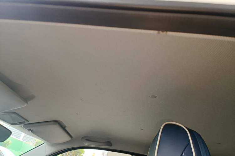 Used Wuling Hongguang MINIEV 2022 GAMEBOY 200km Gaming Edition with Lithium Iron Phosphate Headliner