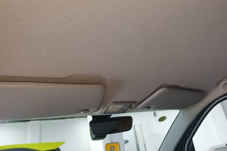 Used Wuling Hongguang MINIEV 2022 GAMEBOY 200km Gaming Edition with Lithium Iron Phosphate Headliner