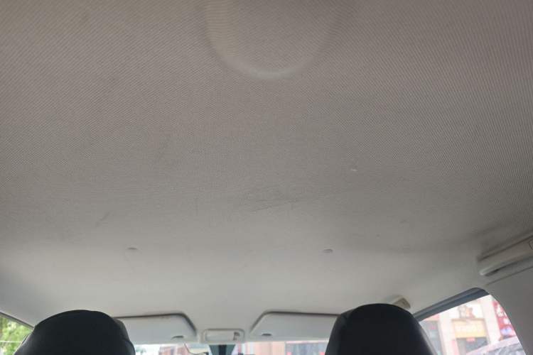 Used Wuling Hongguang MINIEV 2022 Macaron Premium Model – Lithium Iron Phosphate Headliner