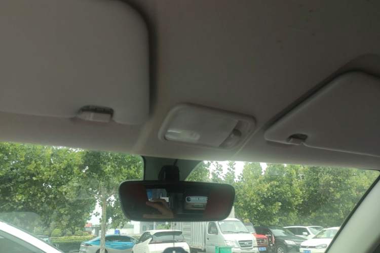 Used Wuling Hongguang MINIEV 2022 Macaron Premium Model – Lithium Iron Phosphate Headliner
