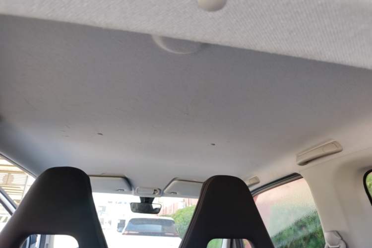 Used Wuling Hongguang MINIEV 2022 Macaron Fashion Model Lithium Iron Phosphate Headliner