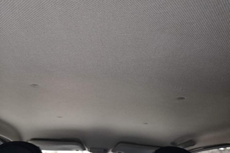 Used Wuling Hongguang MINIEV 2022 GAMEBOY 300km Enthusiast Model with Lithium Iron Phosphate Headliner