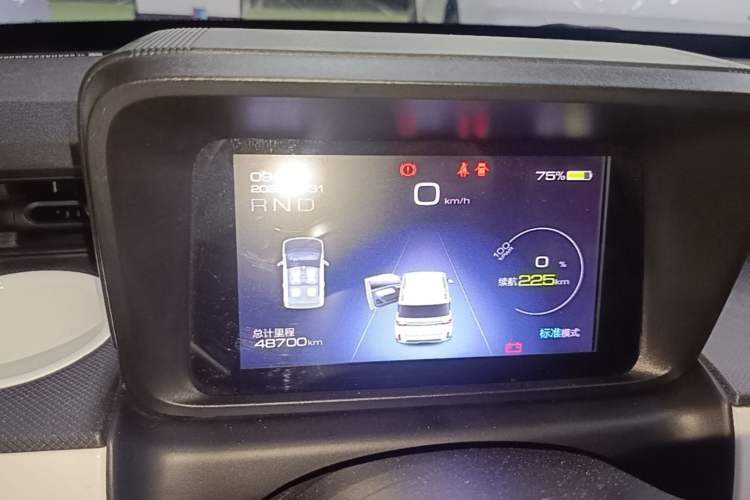 Used Wuling Hongguang MINIEV 2022 GAMEBOY 300km Enthusiast Model with Lithium Iron Phosphate Instrument Cluster