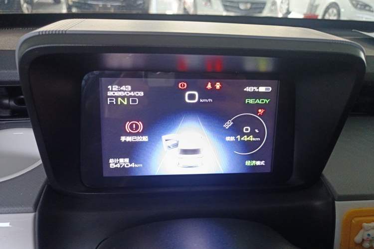 Used Wuling Hongguang MINIEV 2022 GAMEBOY 300km Enthusiast Model with Lithium Iron Phosphate Instrument Cluster