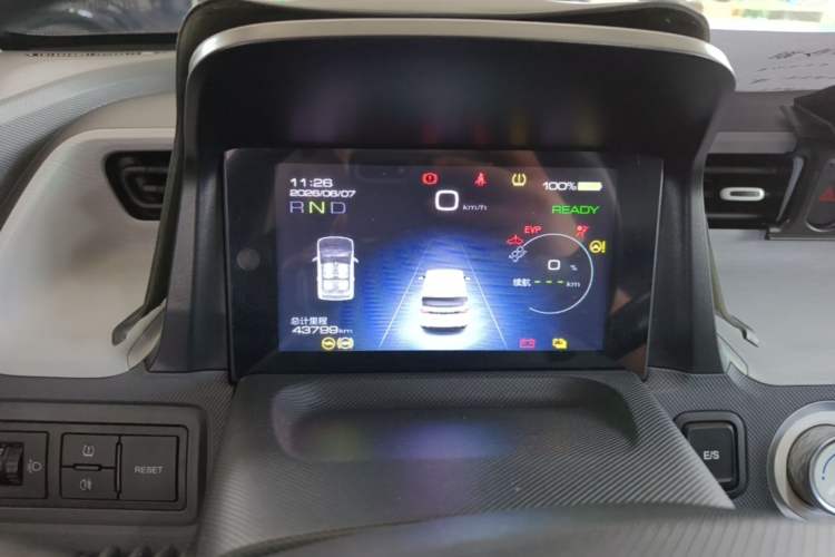 Used Wuling Hongguang MINIEV 2022 Macaron Premium Model – Lithium Iron Phosphate Instrument Cluster
