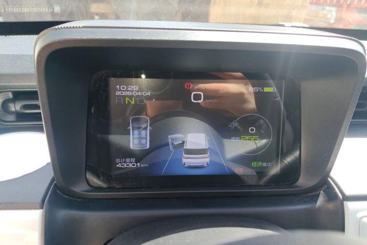 Used Wuling Hongguang MINIEV 2022 GAMEBOY 300km Enthusiast Model with Lithium Iron Phosphate Instrument Cluster