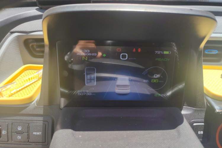 Used Wuling Hongguang MINIEV 2022 Macaron Fashion Model Lithium Iron Phosphate Instrument Cluster
