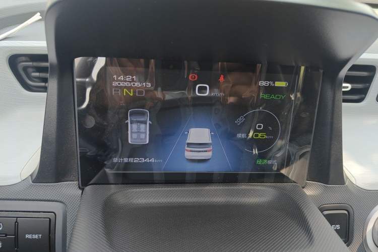 Used Wuling Hongguang MINIEV 2022 Macaron Fashion Model Lithium Iron Phosphate Instrument Cluster
