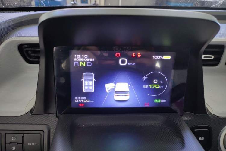 Used Wuling Hongguang MINIEV 2022 Macaron Premium Model – Lithium Iron Phosphate Instrument Cluster