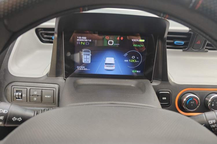 Used Wuling Hongguang MINIEV 2022 Zizai Version Lithium Iron Phosphate Instrument Cluster