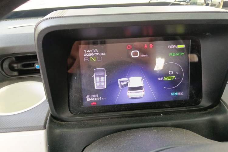 Used Wuling Hongguang MINIEV 2022 GAMEBOY 300km Enthusiast Model with Lithium Iron Phosphate Instrument Cluster