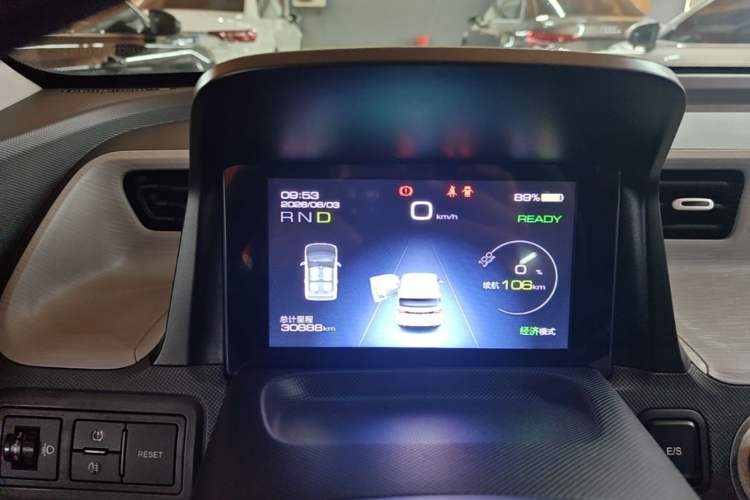 Used Wuling Hongguang MINIEV 2022 Macaron Fashion Model Lithium Iron Phosphate Instrument Cluster