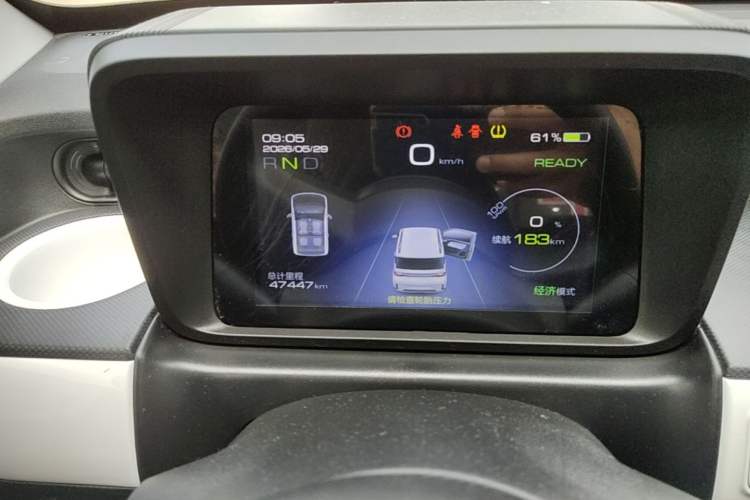 Used Wuling Hongguang MINIEV 2022 GAMEBOY 300km Enthusiast Model with Lithium Iron Phosphate Instrument Cluster