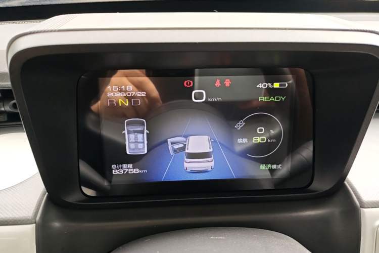 Used Wuling Hongguang MINIEV 2022 GAMEBOY 300km Enthusiast Model with Lithium Iron Phosphate Instrument Cluster